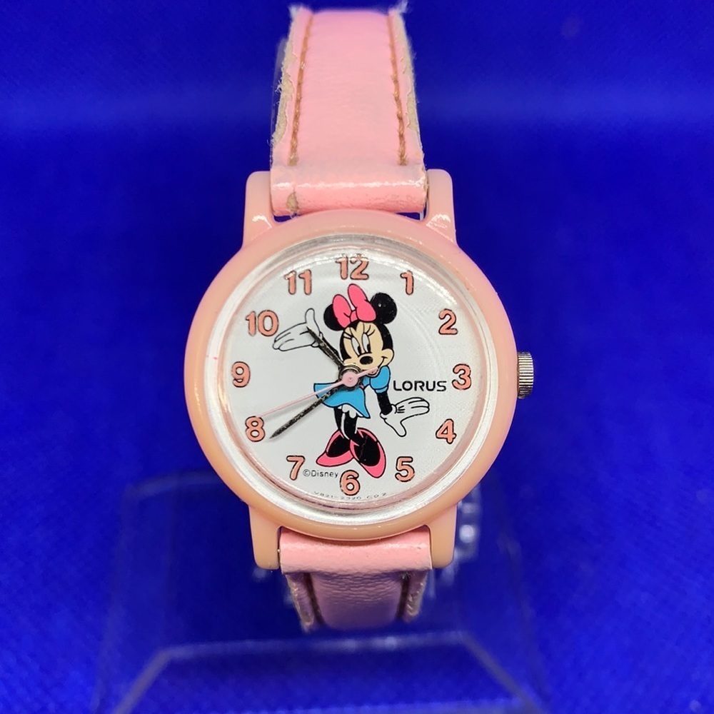 3/$27. Vintage Lorus Minnie Mouse girls  watch